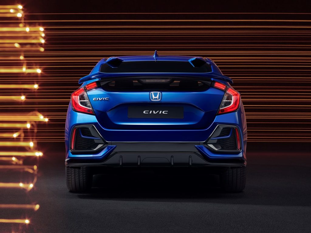 Honda, Civic Hatchback 2020 modelini tanıtarak, bu segmentteki iddiasını güçlendiriyor. Yenilenen tasarımı, gelişmiş güvenlik özellikleri