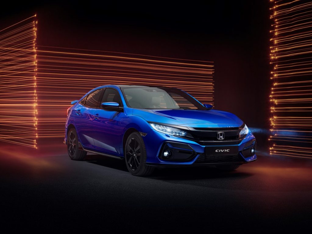Honda, Civic Hatchback 2020 modelini tanıtarak, bu segmentteki iddiasını güçlendiriyor. Yenilenen tasarımı, gelişmiş güvenlik özellikleri